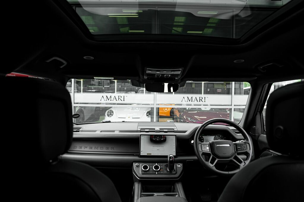 Land Rover Defender P635 Octa  #28