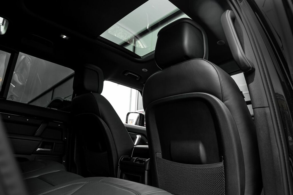 Land Rover Defender P635 Octa  #26