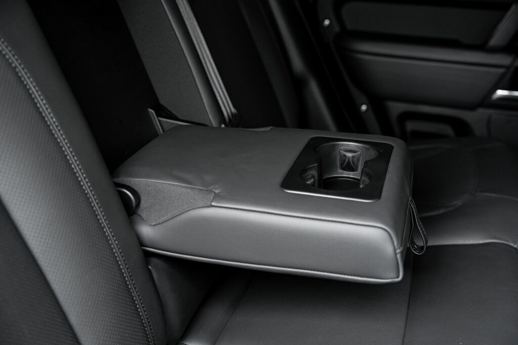 Land Rover Defender P635 Octa  #44