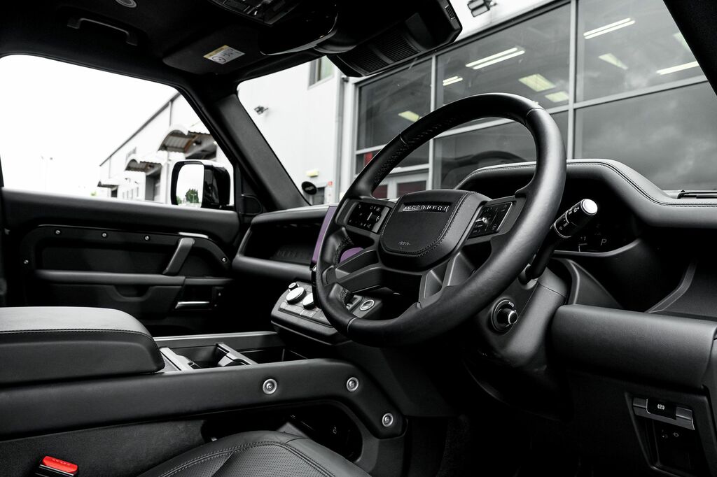 Land Rover Defender P635 Octa  #53