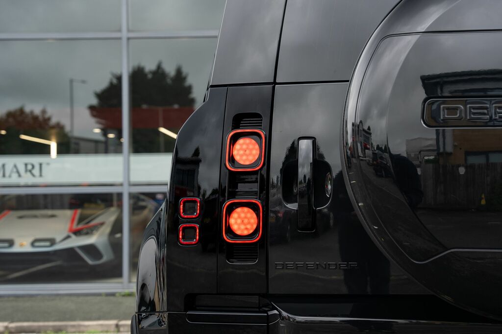 Land Rover Defender P635 Octa  #110