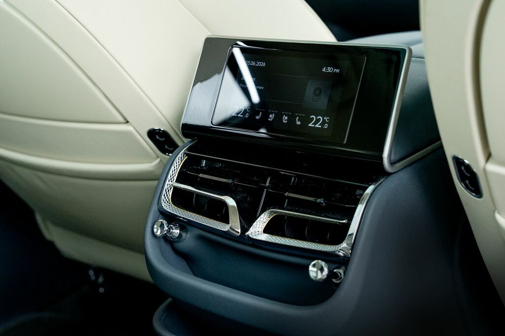 Bentley Flying Spur S V8 #53