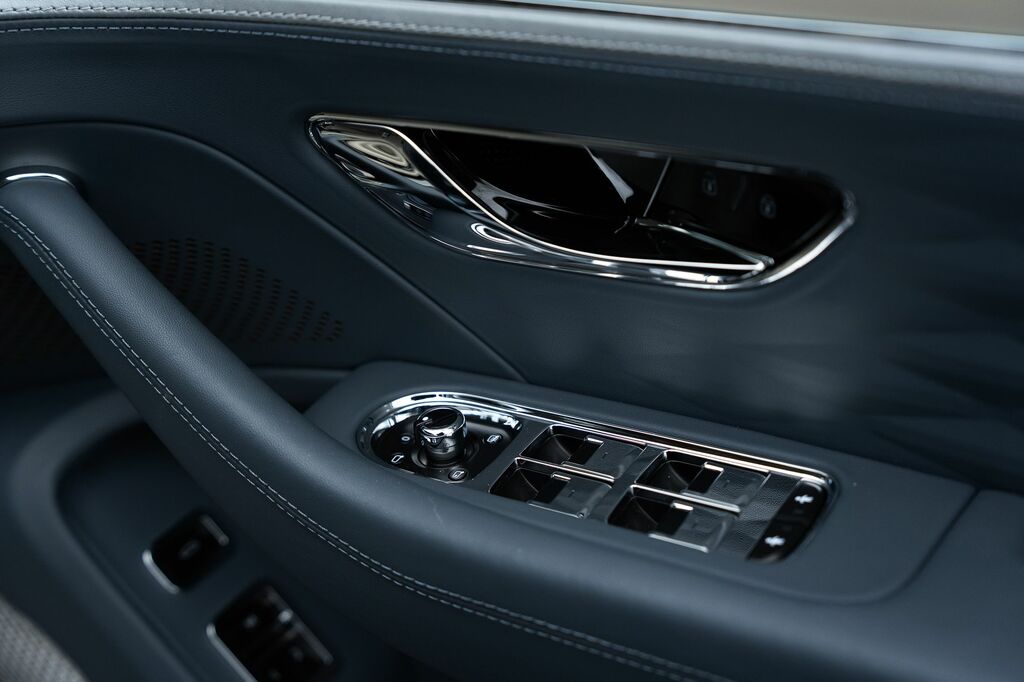 Bentley Flying Spur S V8 #67