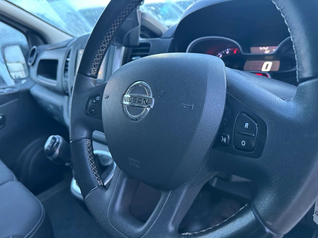 Nissan NV300 2L Acenta White #6