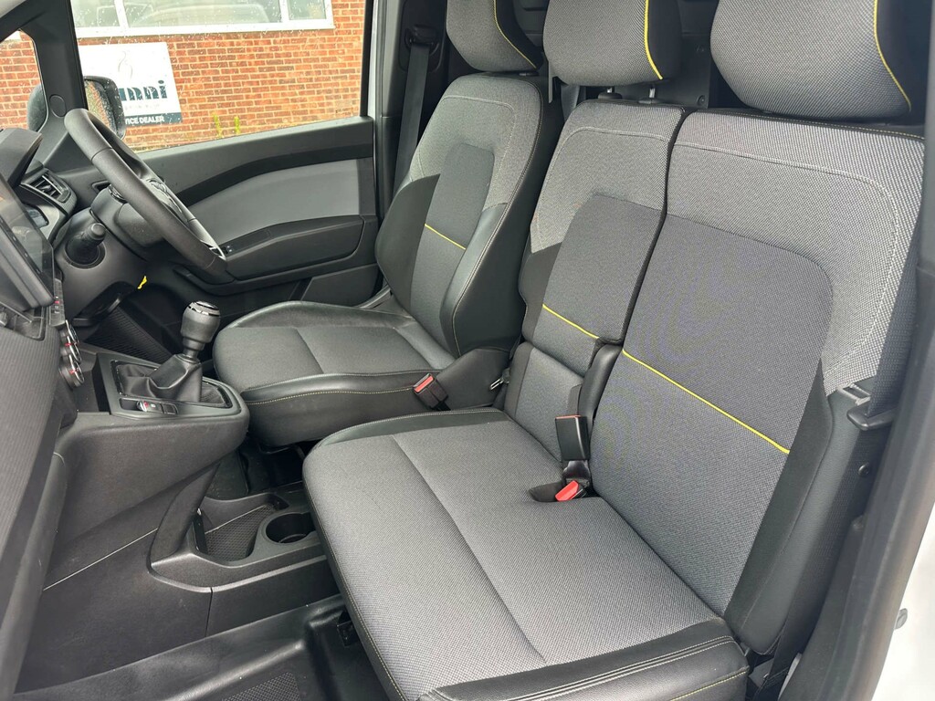 Renault Kangoo Kangoo Advance Ml19 E-tech Ev Red #23