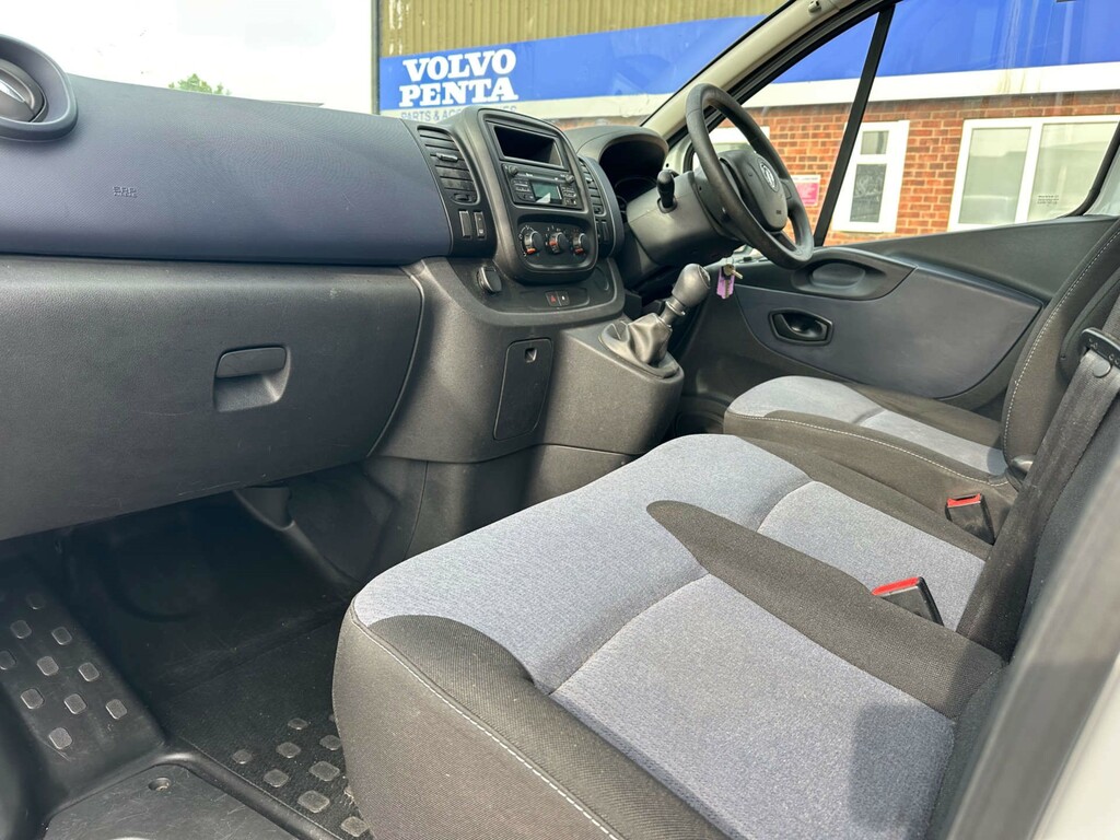 Vauxhall Vivaro 1.6 Cdti 2900 Ecoflex White #17