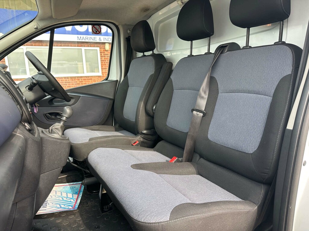 Vauxhall Vivaro 1.6 Cdti 2900 Ecoflex White #18