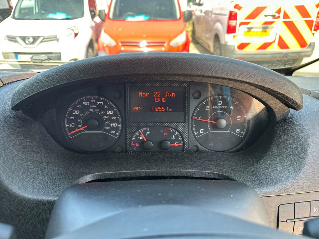 Peugeot Boxer 2.0 Bluehdi 335 Professional Panel Van Black #27