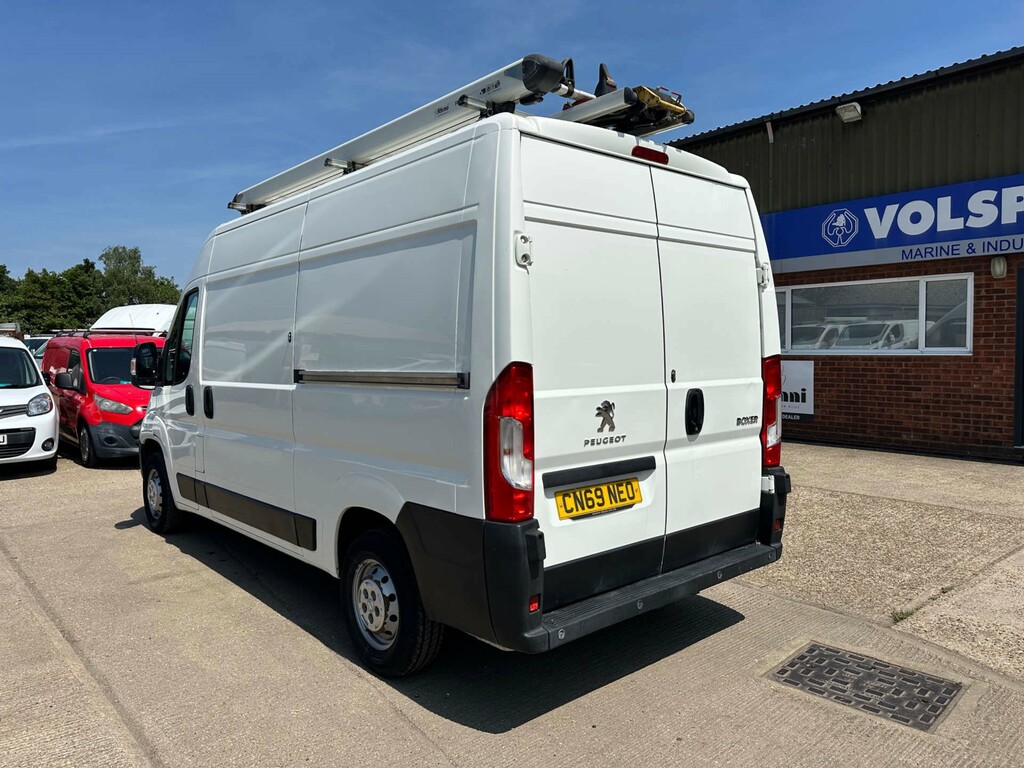Peugeot Boxer Bluehdi 335 Professional Panel Van L White #5