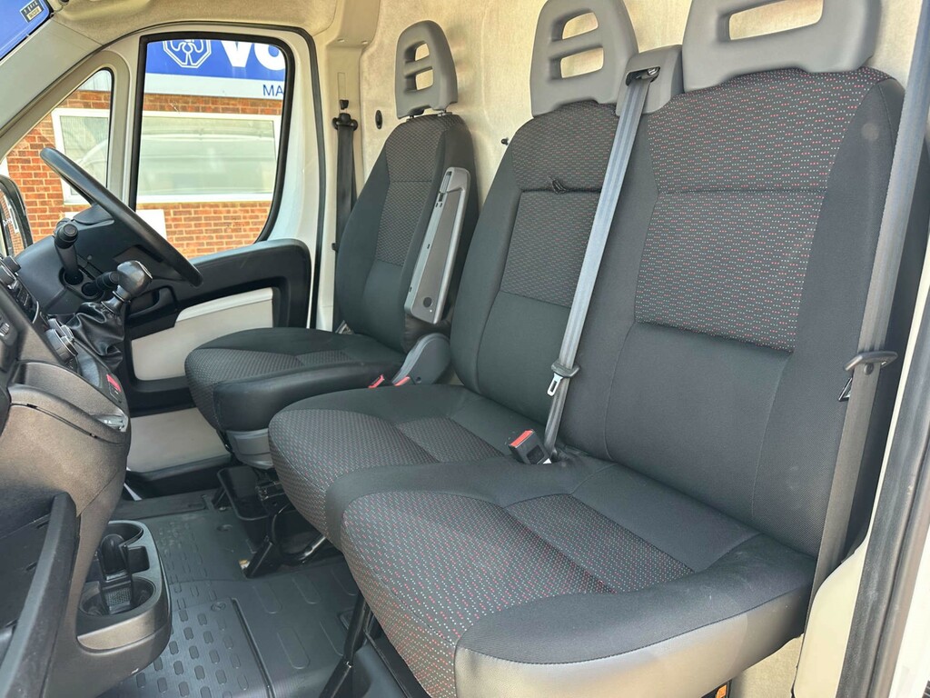 Peugeot Boxer 2.0 Bluehdi 335 Professional Panel Van Black #23