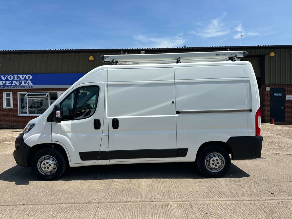 Peugeot Boxer Bluehdi 335 Professional Panel Van L White #3