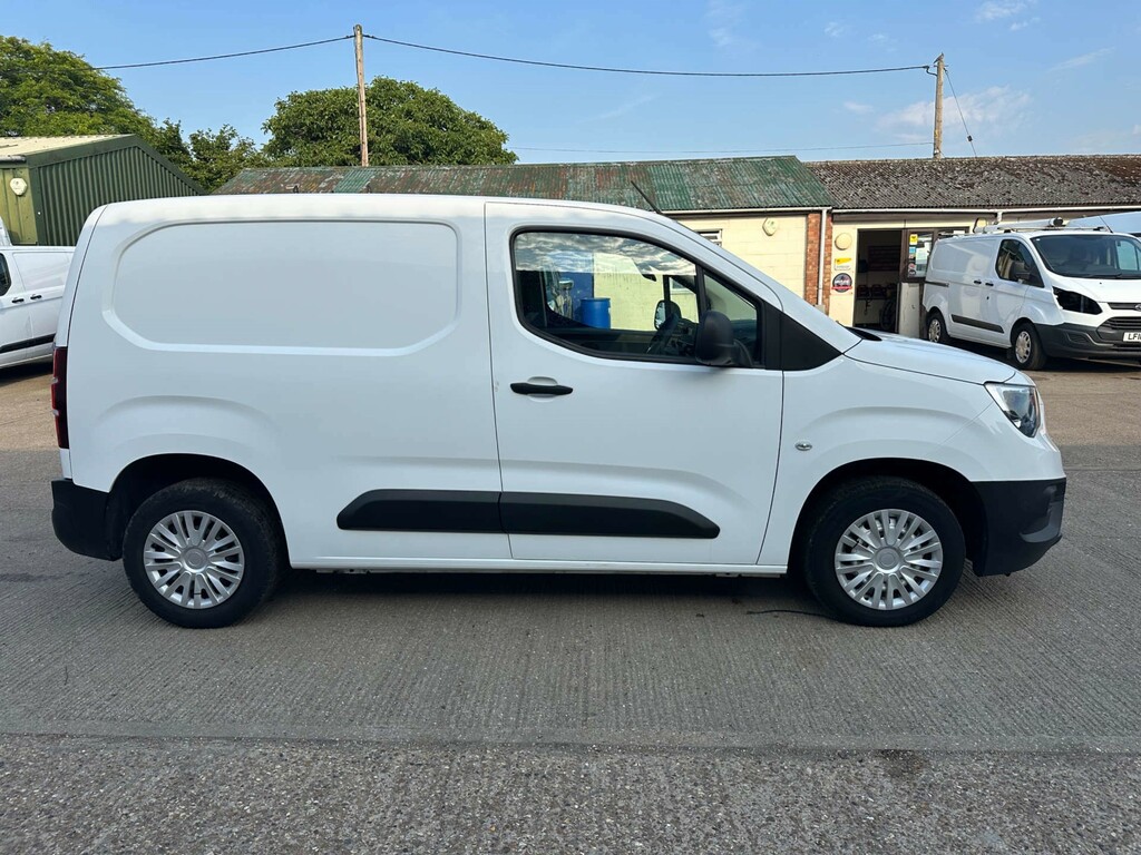 Vauxhall Combo Combo 1.5 Turbo D 2300 Sportive L2 H1 Euro 6 White #10