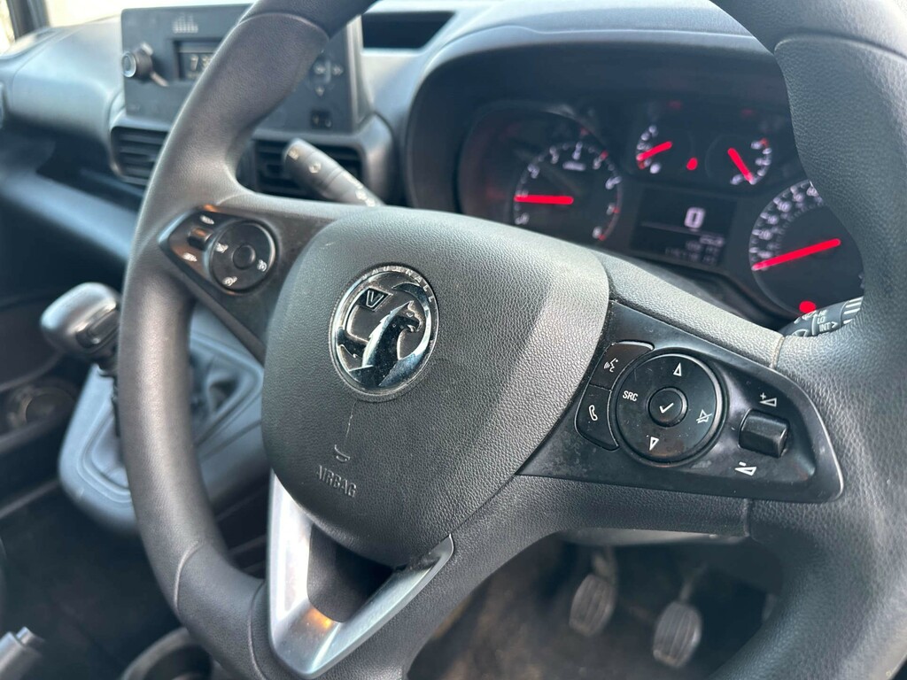 Vauxhall Combo Combo 1.5 Turbo D 2300 Sportive L2 H1 Euro 6 White #17