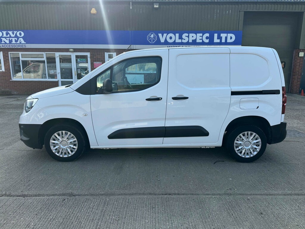 Vauxhall Combo Turbo D 2000 Dynamic Panel Van L1 H1 White #4
