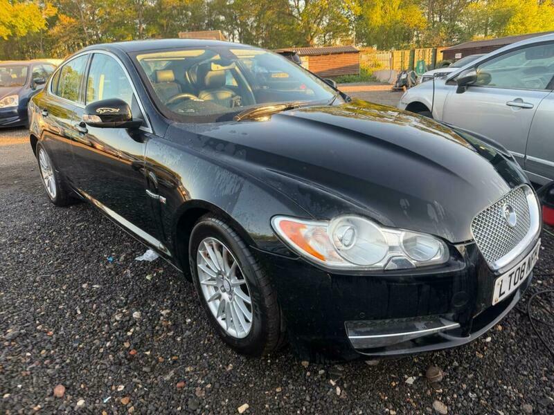 Jaguar XF 2.7D V6 Luxury Black