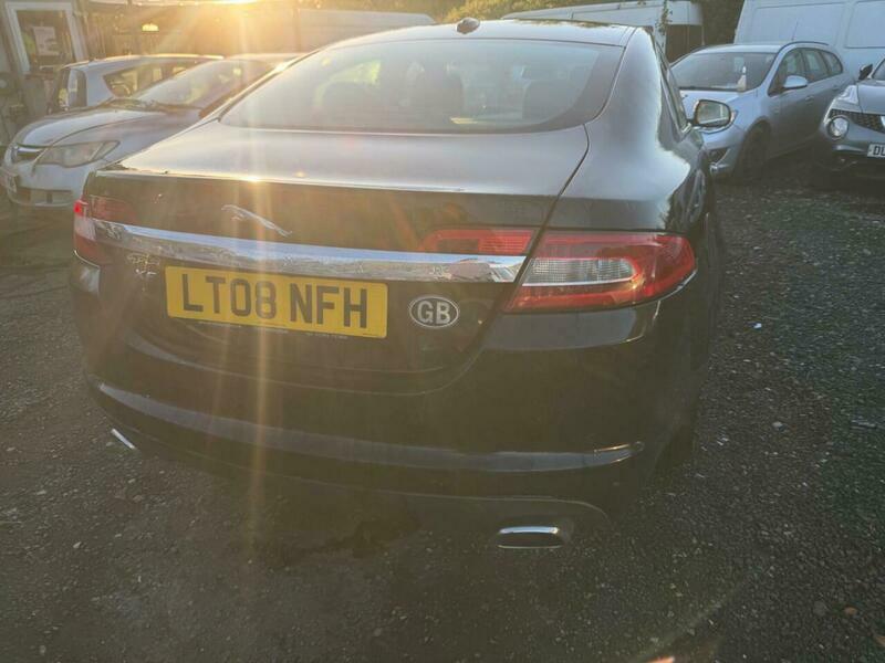 Jaguar XF 2.7D V6 Luxury Black #5