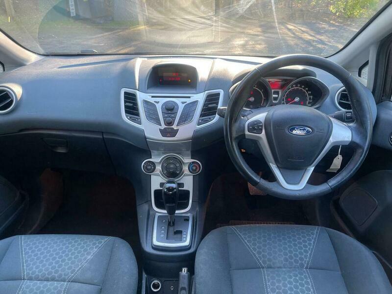 Ford Fiesta 1.4 Zetec MJ10CMY Red #2