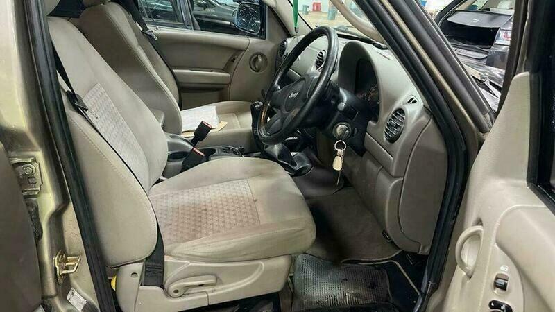 Jeep Cherokee 4X4 2.8 Td Sport 4X4 200505 Blue #11