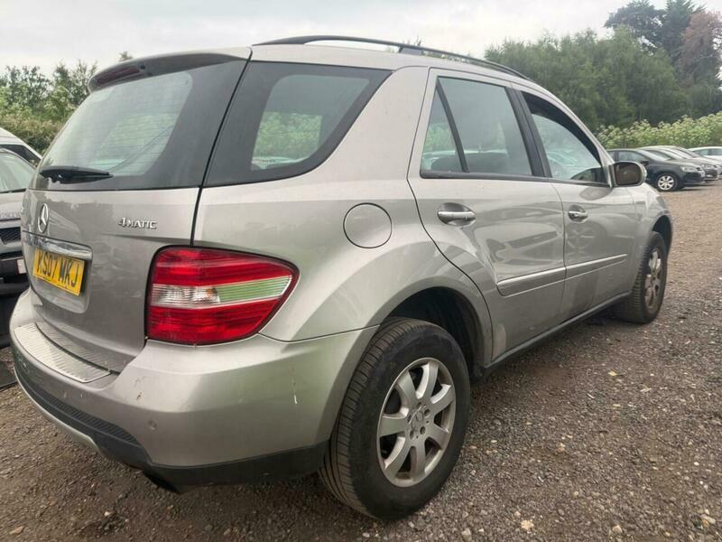Mercedes-Benz M Class Suv Black #9