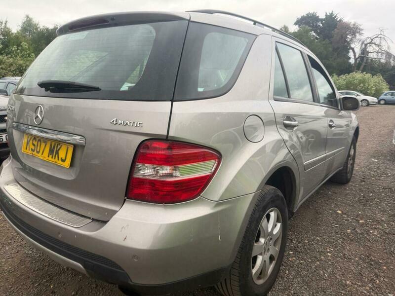 Mercedes-Benz M Class Suv Black #7