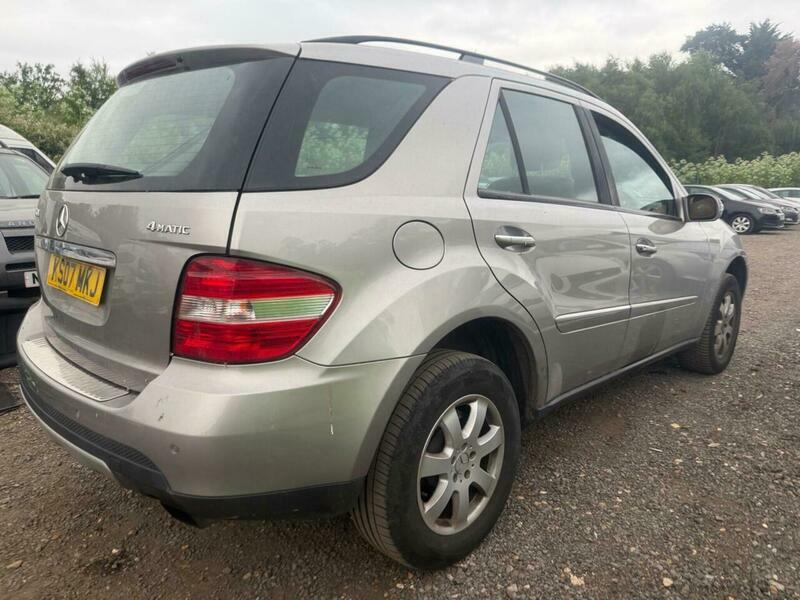 Mercedes-Benz M Class Suv Black #8