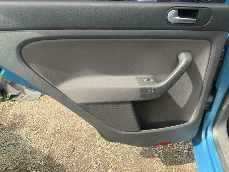 Volkswagen Golf Plus 1.9 Tdi Pd Se Silver #24