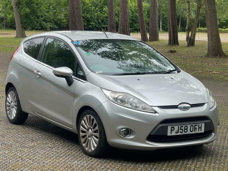 Ford Fiesta 1.4 Titanium PJ58OFH Silver #4