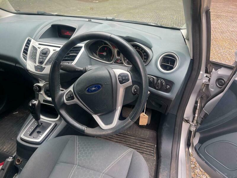 Ford Fiesta 1.4 Titanium PJ58OFH Silver #5
