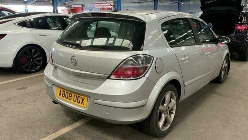 Vauxhall Astra Breeze Silver #1