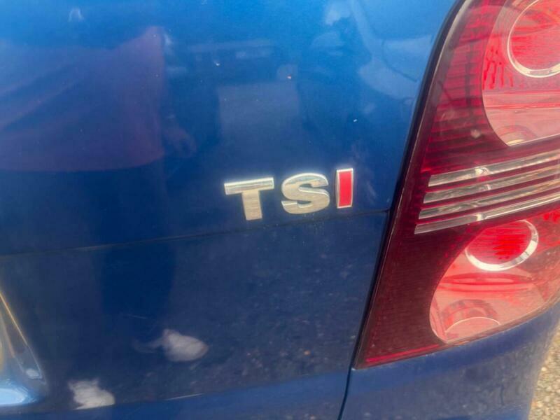 Volkswagen Touran Black #12