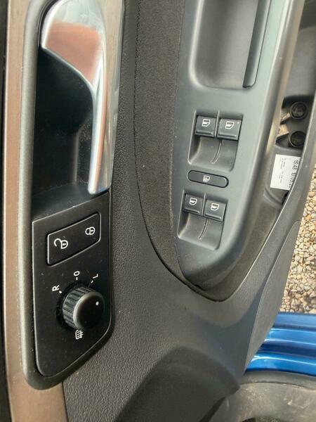 Volkswagen Touran Black #29
