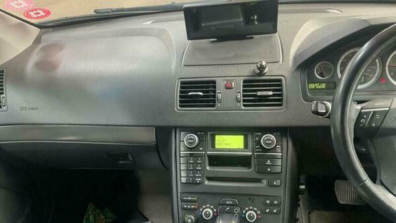 Volvo XC90 2.4 D5 Se Premium Geartronic Silver #8
