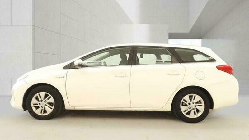 Toyota Auris 1.8 Vvt-h Icon Touring White #5