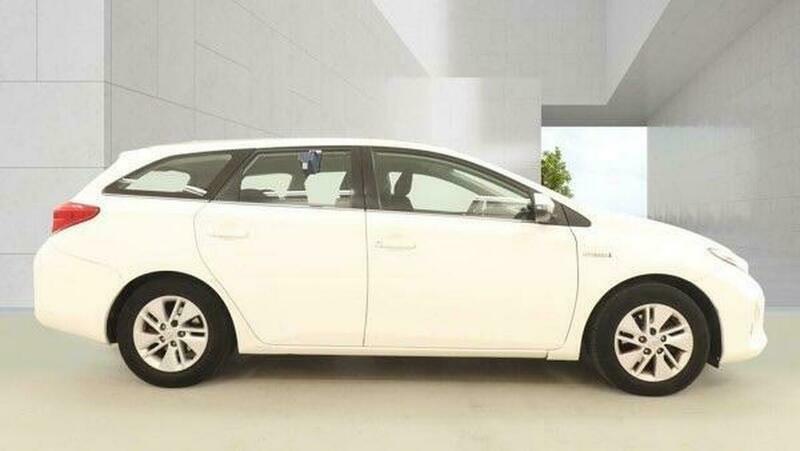 Toyota Auris 1.8 Vvt-h Icon Touring White #3