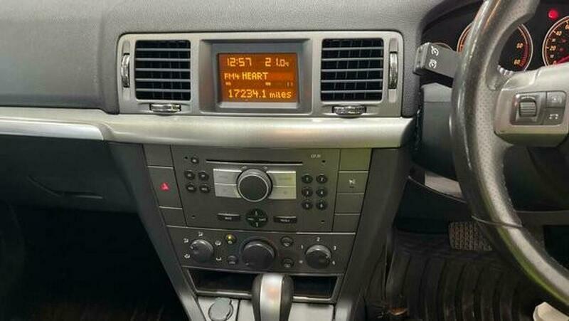 Vauxhall Vectra 1.8 Vvt Exclusiv  #8