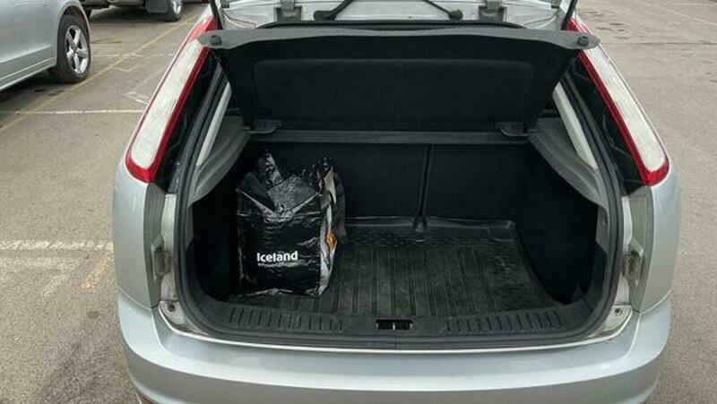 Ford Focus Zetec 5-Door Silver #8
