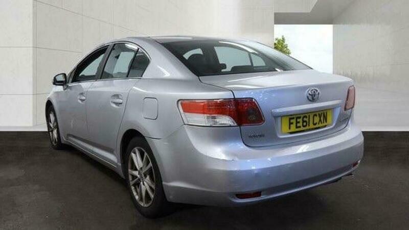 Toyota Avensis 1.8 V-matic Tr Multidrive Silver #3