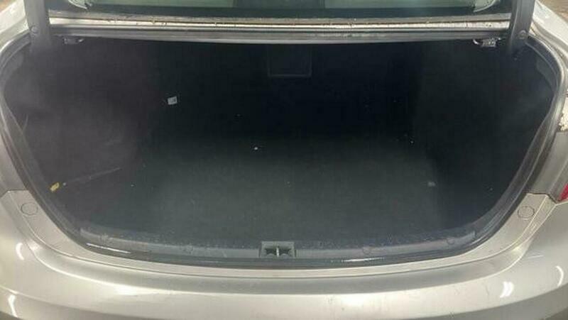 Toyota Avensis D-4d Tr Grey #8