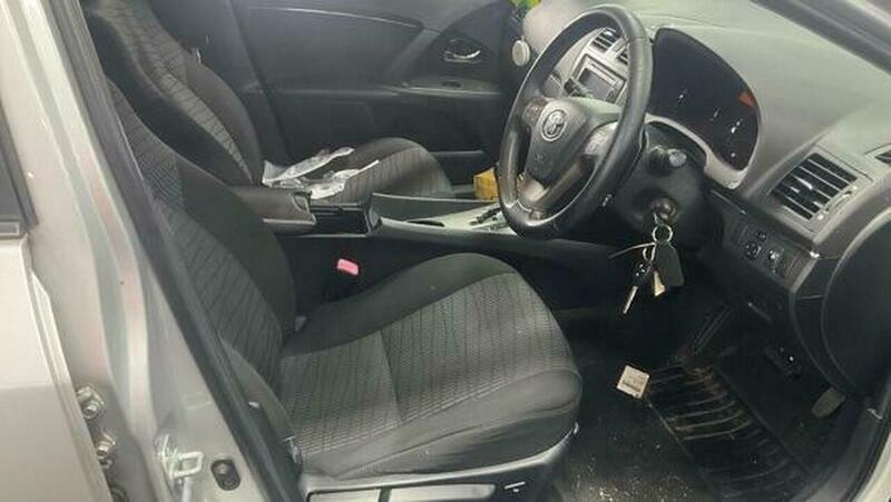 Toyota Avensis D-4d Tr Grey #11
