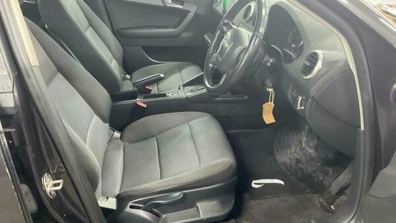 Audi A3 1.6 S Line Sportback Euro 4 102 Black #2