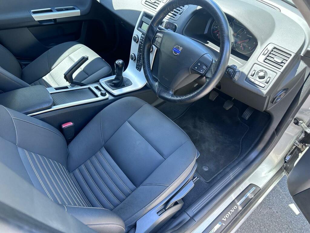 Volvo V50 V50 R-design D2 Red #11