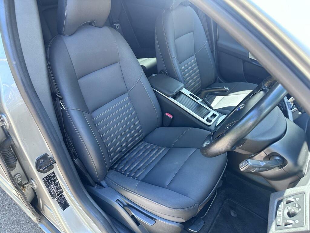 Volvo V50 V50 R-design D2 Red #10