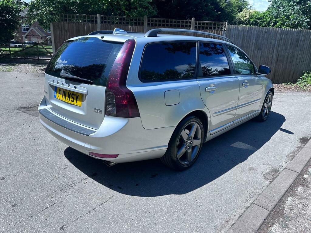 Volvo V50 V50 R-design D2 Red #33