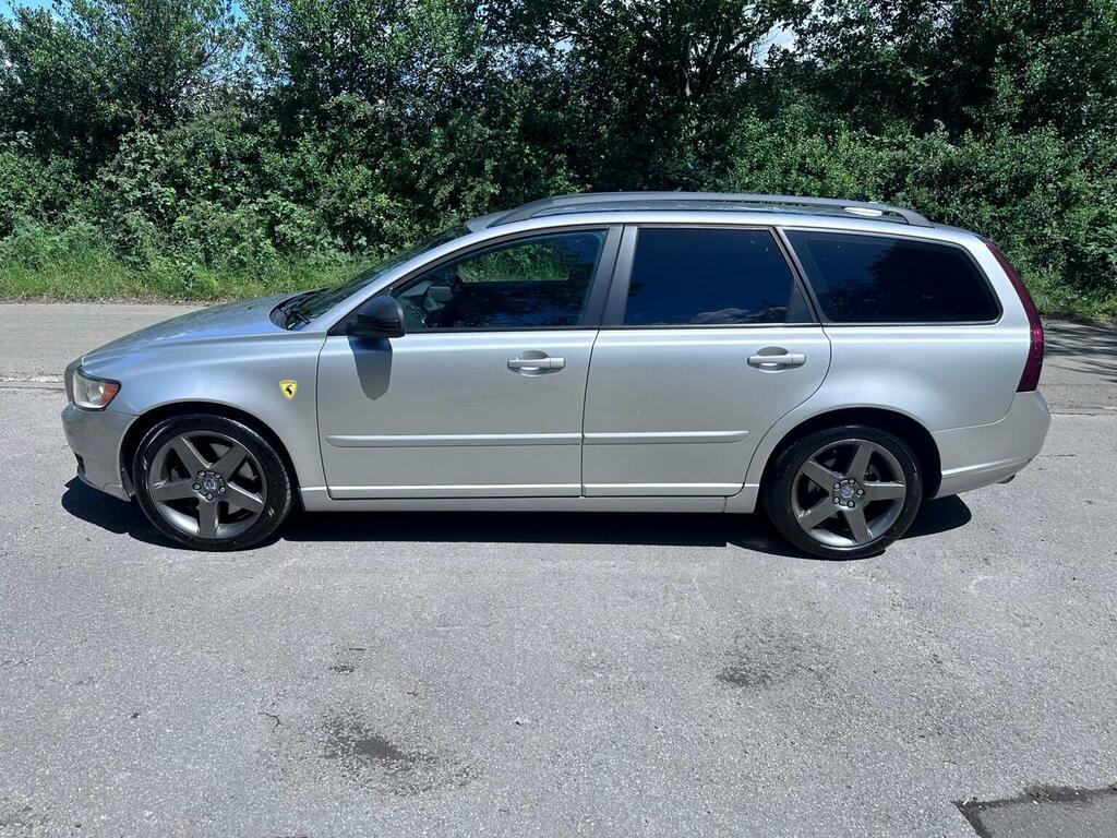 Volvo V50 V50 R-design D2 Red #7