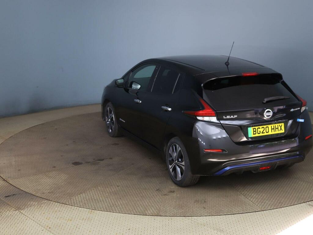 Nissan Leaf Hatchback Black #4
