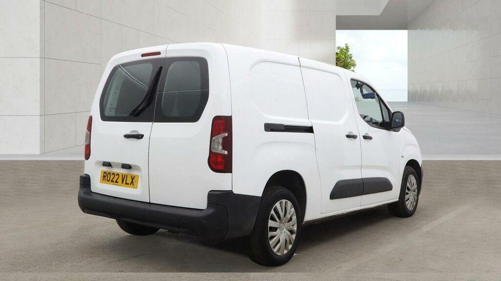 Peugeot Partner 1.5 Bluehdi 850 Professional Premium Long Crew Van  #4
