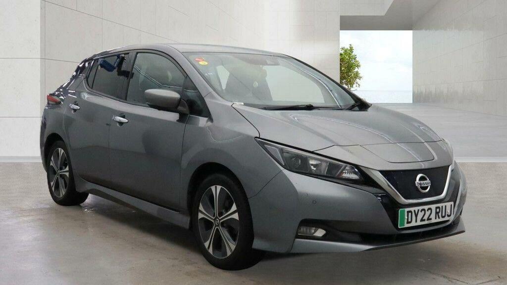 Nissan Leaf Hatchback Grey #2