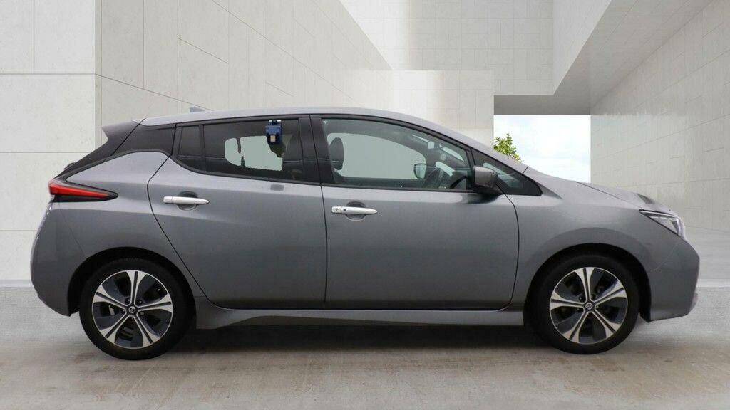Nissan Leaf Hatchback Grey #6