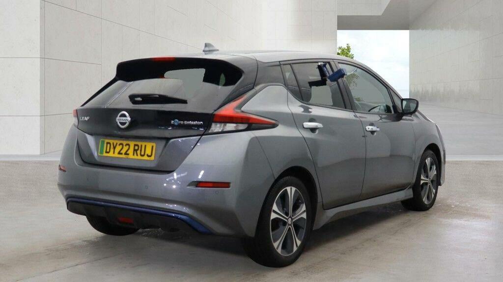 Nissan Leaf Hatchback Grey #5
