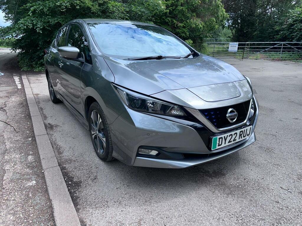 Nissan Leaf Hatchback Grey